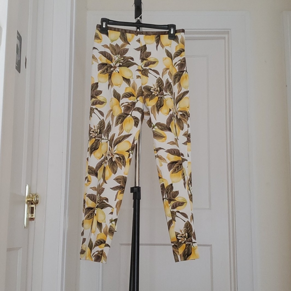 Womens Ellen Tracy cotton pants.